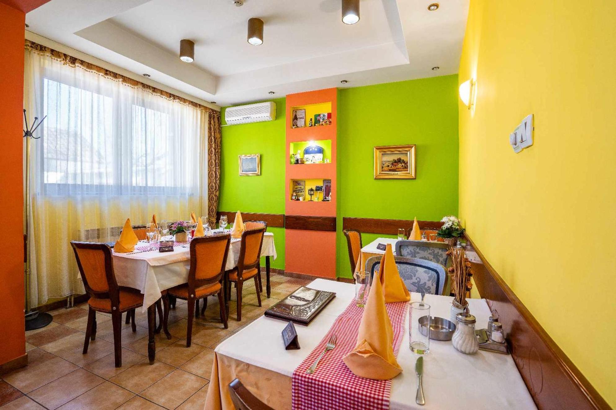 Hotel Vila Sunce Stara Pazova Eksteriør bilde