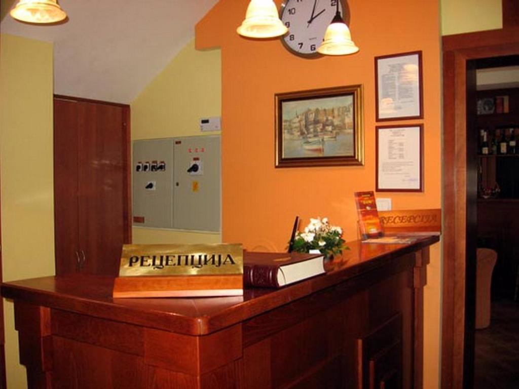 Hotel Vila Sunce Stara Pazova Eksteriør bilde
