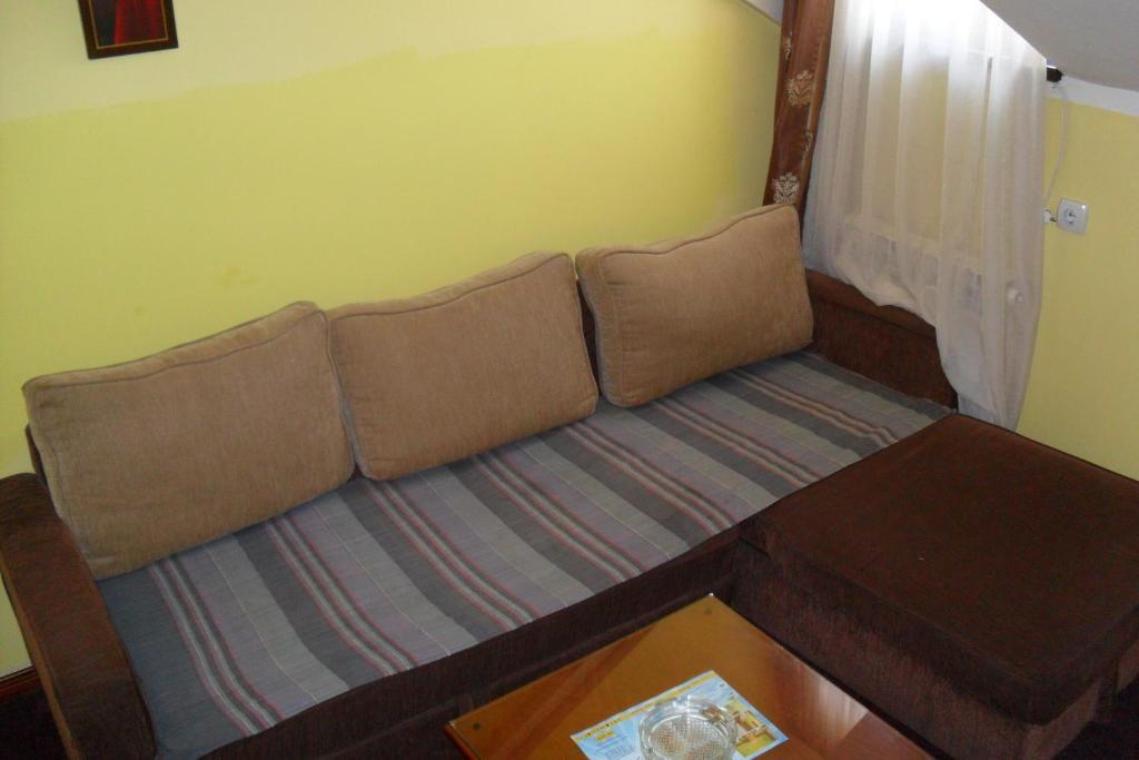 Hotel Vila Sunce Stara Pazova Rom bilde